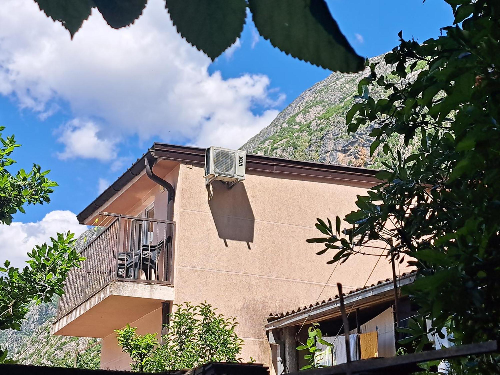 Apartments Dragan Kotor Exteriör bild